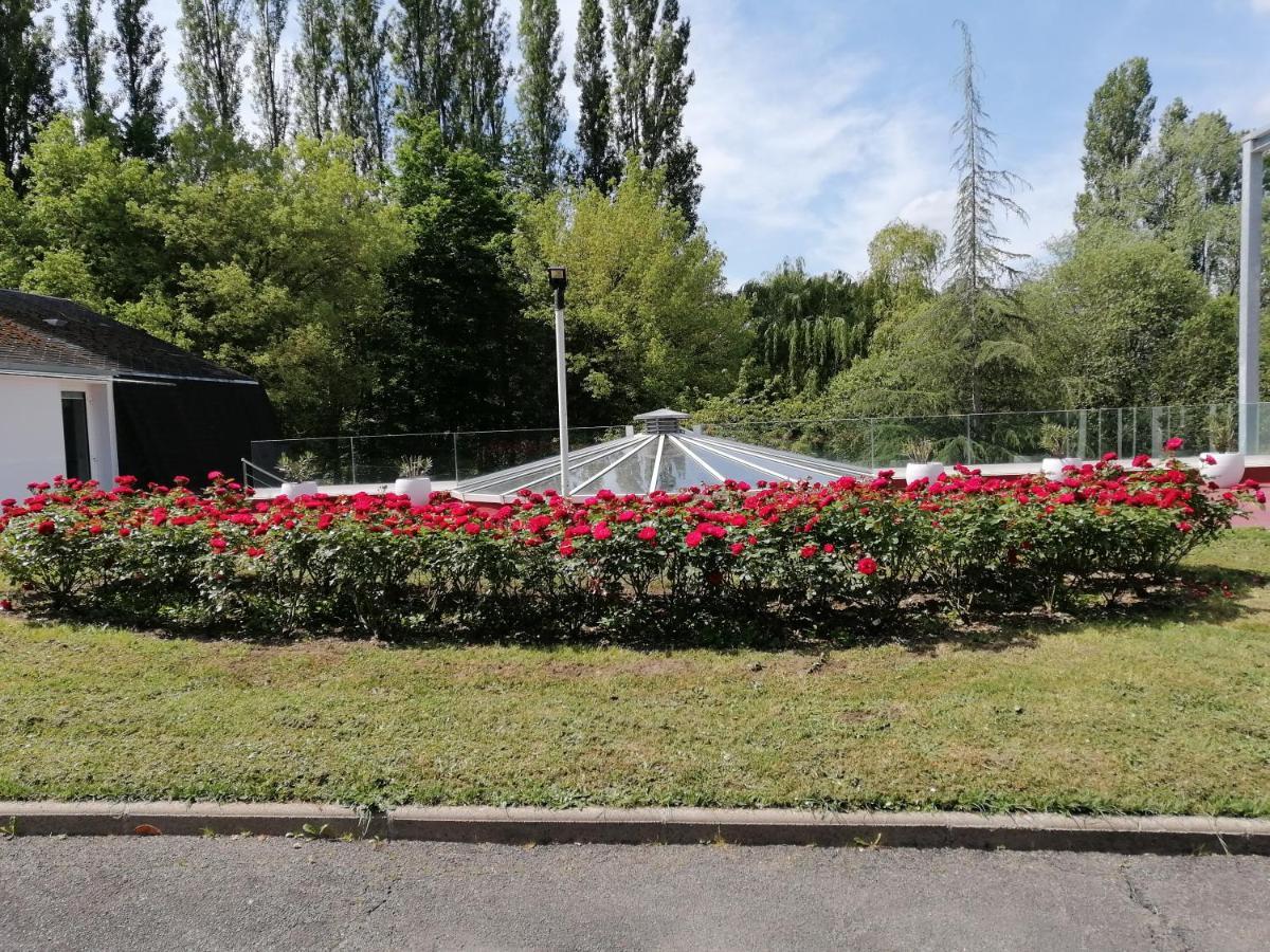 Chambre Independante Dans Un Parc Saint-Roch Exteriér fotografie